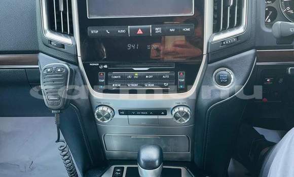 Acheter Occasion Voiture Toyota Land Cruiser Blanc à Brazzaville, Commune de Brazzaville Acheter Occasion Voiture Toyota Land Cruiser Blanc à Brazzaville, Commune de Brazzaville