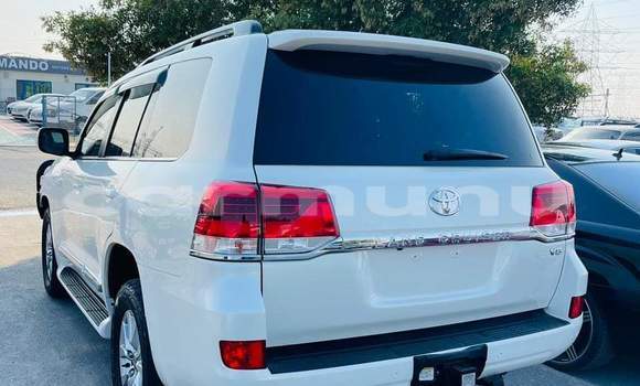 Acheter Occasion Voiture Toyota Land Cruiser Blanc à Brazzaville, Commune de Brazzaville Acheter Occasion Voiture Toyota Land Cruiser Blanc à Brazzaville, Commune de Brazzaville