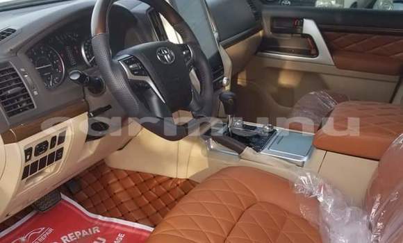 Acheter Occasion Voiture Toyota Land Cruiser Blanc à Brazzaville, Commune de Brazzaville Acheter Occasion Voiture Toyota Land Cruiser Blanc à Brazzaville, Commune de Brazzaville