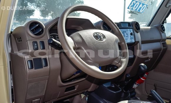 Buy Import Toyota Land Cruiser Beige Car in Import - Dubai in Region of Bouenza Buy Import Toyota Land Cruiser Beige Car in Import - Dubai in Region of Bouenza