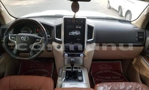 Acheter Occasion Voiture Toyota Land Cruiser Blanc à Brazzaville, Commune de Brazzaville Acheter Occasion Voiture Toyota Land Cruiser Blanc à Brazzaville, Commune de Brazzaville