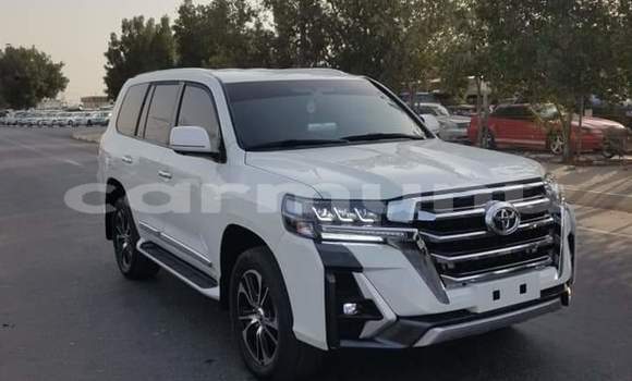 Acheter Occasion Voiture Toyota Land Cruiser Blanc à Brazzaville, Commune de Brazzaville Acheter Occasion Voiture Toyota Land Cruiser Blanc à Brazzaville, Commune de Brazzaville