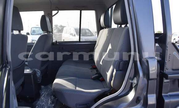 Acheter Occasion Voiture Toyota Land Cruiser Noir à Brazzaville, Commune de Brazzaville Acheter Occasion Voiture Toyota Land Cruiser Noir à Brazzaville, Commune de Brazzaville