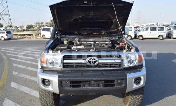 Acheter Occasion Voiture Toyota Land Cruiser Noir à Brazzaville, Commune de Brazzaville Acheter Occasion Voiture Toyota Land Cruiser Noir à Brazzaville, Commune de Brazzaville