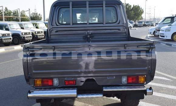 Acheter Occasion Voiture Toyota Land Cruiser Noir à Brazzaville, Commune de Brazzaville Acheter Occasion Voiture Toyota Land Cruiser Noir à Brazzaville, Commune de Brazzaville