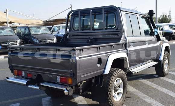 Acheter Occasion Voiture Toyota Land Cruiser Noir à Brazzaville, Commune de Brazzaville Acheter Occasion Voiture Toyota Land Cruiser Noir à Brazzaville, Commune de Brazzaville