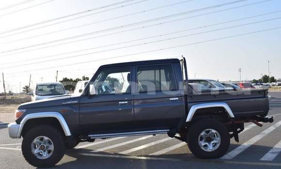 Acheter Occasion Voiture Toyota Land Cruiser Noir à Brazzaville, Commune de Brazzaville Acheter Occasion Voiture Toyota Land Cruiser Noir à Brazzaville, Commune de Brazzaville