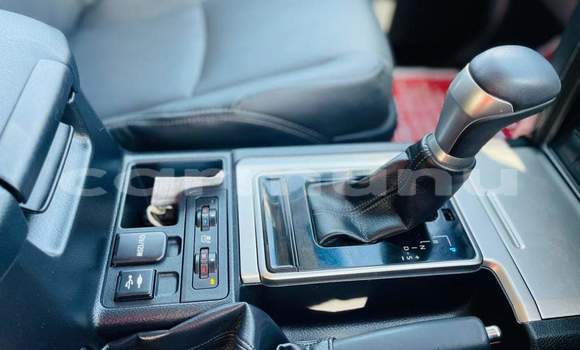 Acheter Occasion Voiture Toyota Land Cruiser Prado Gris à Djambala, Plateaux Acheter Occasion Voiture Toyota Land Cruiser Prado Gris à Djambala, Plateaux