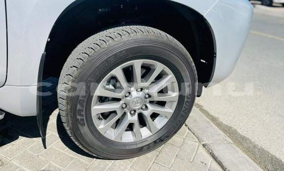 Acheter Occasion Voiture Toyota Land Cruiser Prado Gris à Djambala, Plateaux Acheter Occasion Voiture Toyota Land Cruiser Prado Gris à Djambala, Plateaux