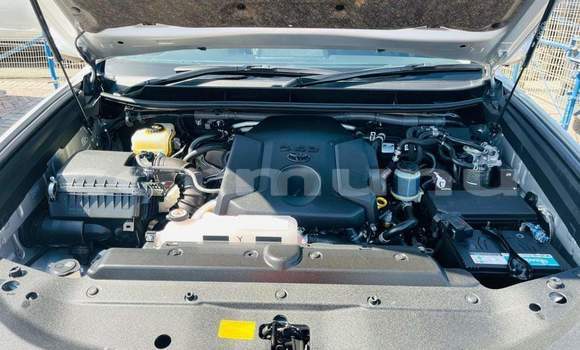 Acheter Occasion Voiture Toyota Land Cruiser Prado Gris à Djambala, Plateaux Acheter Occasion Voiture Toyota Land Cruiser Prado Gris à Djambala, Plateaux