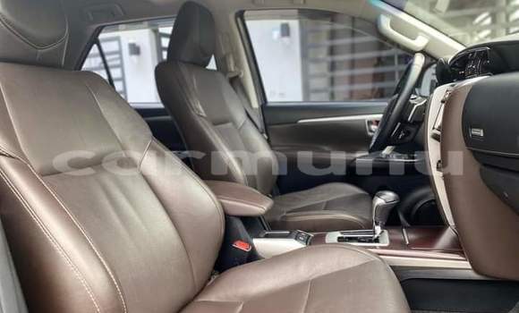 Acheter Occasion Voiture Toyota Fortuner Gris à Brazzaville, Commune de Brazzaville Acheter Occasion Voiture Toyota Fortuner Gris à Brazzaville, Commune de Brazzaville