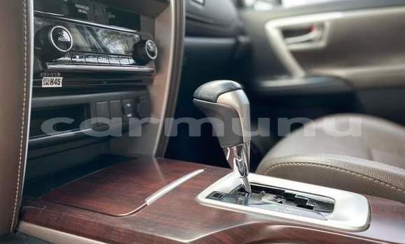 Acheter Occasion Voiture Toyota Fortuner Gris à Brazzaville, Commune de Brazzaville Acheter Occasion Voiture Toyota Fortuner Gris à Brazzaville, Commune de Brazzaville