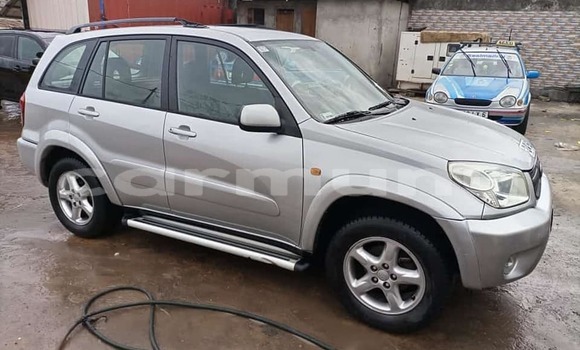 Acheter Occasion Voiture Toyota RAV4 Gris à Brazzaville, Commune de Brazzaville Acheter Occasion Voiture Toyota RAV4 Gris à Brazzaville, Commune de Brazzaville