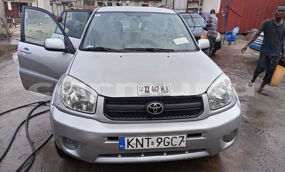 Acheter Occasion Voiture Toyota RAV4 Gris à Brazzaville, Commune de Brazzaville Acheter Occasion Voiture Toyota RAV4 Gris à Brazzaville, Commune de Brazzaville
