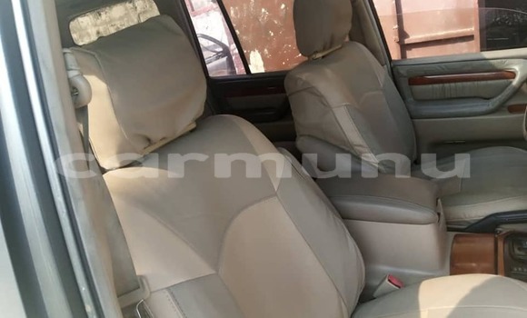 Acheter Occasion Voiture Lexus LX Blanc à Brazzaville, Commune de Brazzaville Acheter Occasion Voiture Lexus LX Blanc à Brazzaville, Commune de Brazzaville