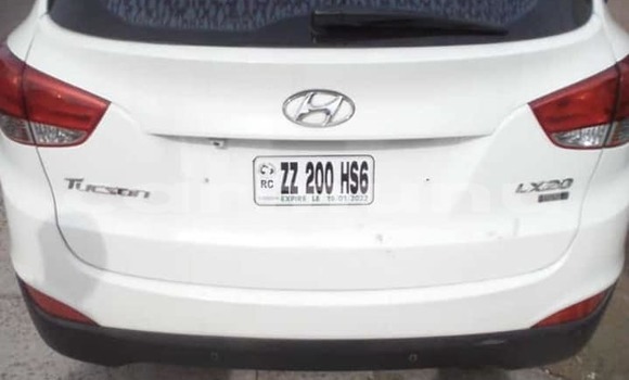 Acheter Occasion Voiture Hyundai Tucson Blanc à Brazzaville, Commune de Brazzaville Acheter Occasion Voiture Hyundai Tucson Blanc à Brazzaville, Commune de Brazzaville