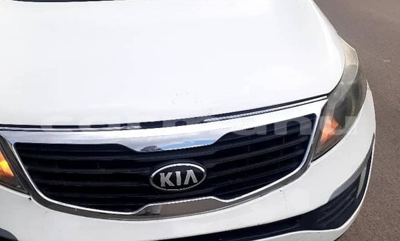 Acheter Occasion Voiture Kia Sportage Blanc à Brazzaville, Commune de Brazzaville Acheter Occasion Voiture Kia Sportage Blanc à Brazzaville, Commune de Brazzaville
