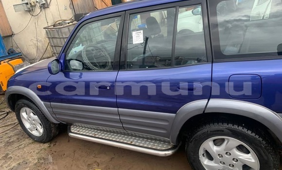 Acheter Occasion Voiture Toyota RAV4 Bleu à Brazzaville, Commune de Brazzaville Acheter Occasion Voiture Toyota RAV4 Bleu à Brazzaville, Commune de Brazzaville