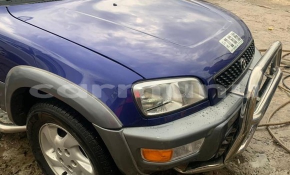 Acheter Occasion Voiture Toyota RAV4 Bleu à Brazzaville, Commune de Brazzaville Acheter Occasion Voiture Toyota RAV4 Bleu à Brazzaville, Commune de Brazzaville