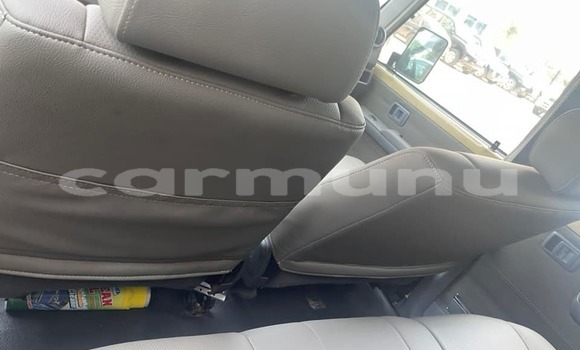 Acheter Occasion Voiture Toyota Land Cruiser Beige à Brazzaville, Commune de Brazzaville Acheter Occasion Voiture Toyota Land Cruiser Beige à Brazzaville, Commune de Brazzaville