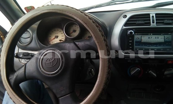 Acheter Occasion Voiture Toyota RAV4 Beige à Brazzaville, Commune de Brazzaville Acheter Occasion Voiture Toyota RAV4 Beige à Brazzaville, Commune de Brazzaville