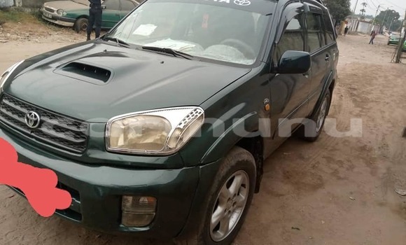 Acheter Occasion Voiture Toyota RAV4 Vert à Brazzaville, Commune de Brazzaville Acheter Occasion Voiture Toyota RAV4 Vert à Brazzaville, Commune de Brazzaville
