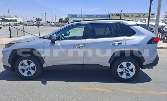 Acheter Occasion Voiture Toyota RAV4 Gris à Brazzaville, Commune de Brazzaville Acheter Occasion Voiture Toyota RAV4 Gris à Brazzaville, Commune de Brazzaville