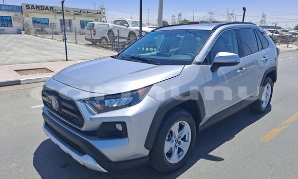 Acheter Occasion Voiture Toyota RAV4 Gris à Brazzaville, Commune de Brazzaville Acheter Occasion Voiture Toyota RAV4 Gris à Brazzaville, Commune de Brazzaville