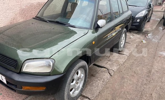 Acheter Occasion Voiture Toyota RAV4 Vert à Brazzaville, Commune de Brazzaville Acheter Occasion Voiture Toyota RAV4 Vert à Brazzaville, Commune de Brazzaville