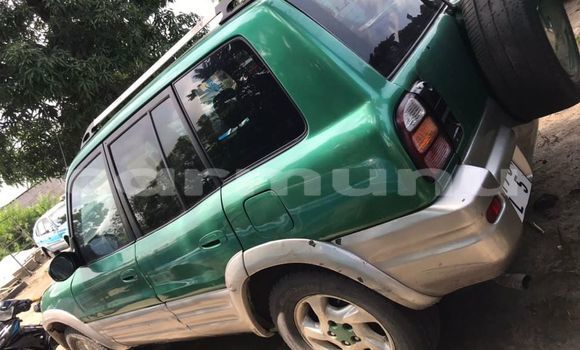 Buy Used Toyota RAV4 Green Car in Brazzaville in Municipality of Brazzaville Buy Used Toyota RAV4 Green Car in Brazzaville in Municipality of Brazzaville