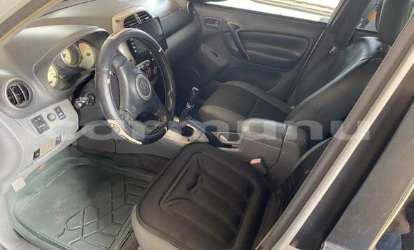 Buy Used Toyota RAV4 Silver Car in Brazzaville in Municipality of Brazzaville Buy Used Toyota RAV4 Silver Car in Brazzaville in Municipality of Brazzaville