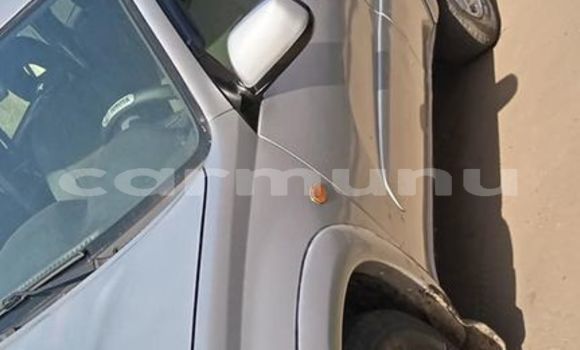 Acheter Occasion Voiture Toyota RAV4 Gris à Brazzaville, Commune de Brazzaville Acheter Occasion Voiture Toyota RAV4 Gris à Brazzaville, Commune de Brazzaville