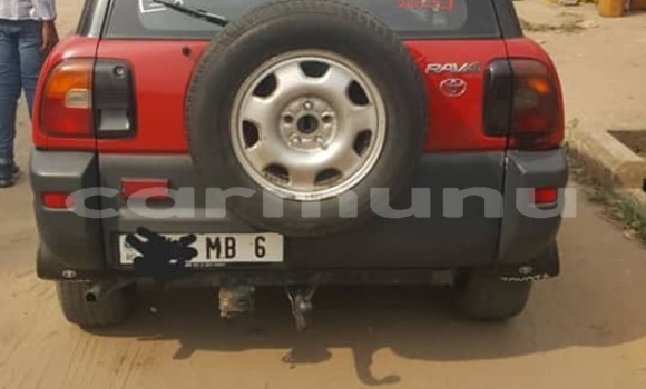 Acheter Occasion Voiture Toyota RAV4 Rouge à Brazzaville, Commune de Brazzaville Acheter Occasion Voiture Toyota RAV4 Rouge à Brazzaville, Commune de Brazzaville