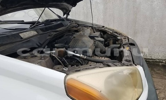 Acheter Occasion Voiture Toyota RAV4 Blanc à Brazzaville, Commune de Brazzaville Acheter Occasion Voiture Toyota RAV4 Blanc à Brazzaville, Commune de Brazzaville