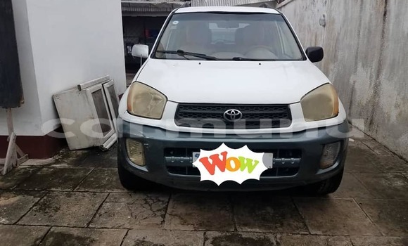 Acheter Occasion Voiture Toyota RAV4 Blanc à Brazzaville, Commune de Brazzaville Acheter Occasion Voiture Toyota RAV4 Blanc à Brazzaville, Commune de Brazzaville
