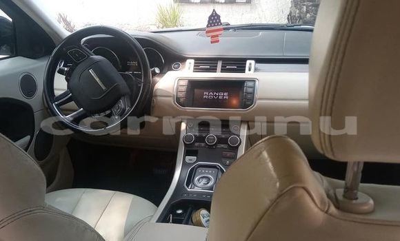 Acheter Occasion Voiture Land Rover Range Rover Evoque Blanc à Brazzaville, Commune de Brazzaville Acheter Occasion Voiture Land Rover Range Rover Evoque Blanc à Brazzaville, Commune de Brazzaville