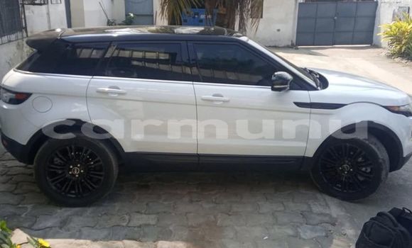 Acheter Occasion Voiture Land Rover Range Rover Evoque Blanc à Brazzaville, Commune de Brazzaville Acheter Occasion Voiture Land Rover Range Rover Evoque Blanc à Brazzaville, Commune de Brazzaville