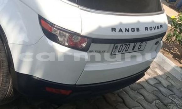 Acheter Occasion Voiture Land Rover Range Rover Evoque Blanc à Brazzaville, Commune de Brazzaville Acheter Occasion Voiture Land Rover Range Rover Evoque Blanc à Brazzaville, Commune de Brazzaville
