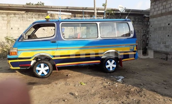 Acheter Occasion Voiture Toyota Hiace Autre à Brazzaville, Commune de Brazzaville Acheter Occasion Voiture Toyota Hiace Autre à Brazzaville, Commune de Brazzaville