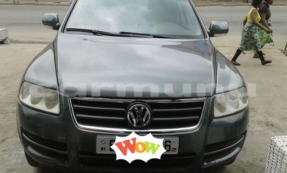 Acheter Occasion Voiture Volkswagen Touareg Noir à Brazzaville, Commune de Brazzaville Acheter Occasion Voiture Volkswagen Touareg Noir à Brazzaville, Commune de Brazzaville