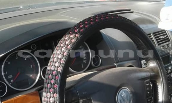 Acheter Occasion Voiture Volkswagen Touareg Noir à Brazzaville, Commune de Brazzaville Acheter Occasion Voiture Volkswagen Touareg Noir à Brazzaville, Commune de Brazzaville