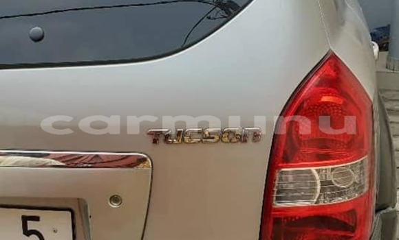 Acheter Occasion Voiture Hyundai Tucson Blanc à Brazzaville, Commune de Brazzaville Acheter Occasion Voiture Hyundai Tucson Blanc à Brazzaville, Commune de Brazzaville