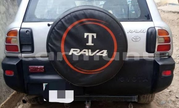 Acheter Occasion Voiture Toyota RAV4 Gris à Brazzaville, Commune de Brazzaville Acheter Occasion Voiture Toyota RAV4 Gris à Brazzaville, Commune de Brazzaville