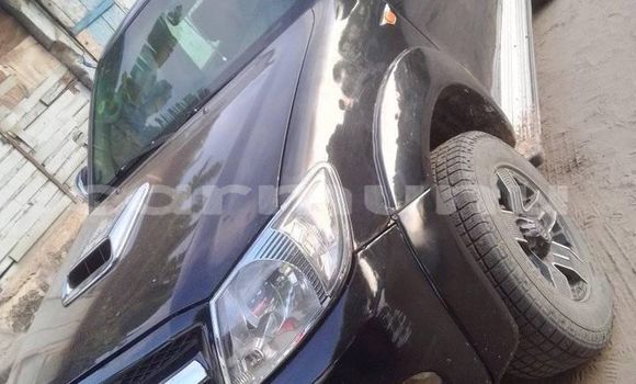 Acheter Occasion Voiture Toyota Hilux Noir à Brazzaville, Commune de Brazzaville Acheter Occasion Voiture Toyota Hilux Noir à Brazzaville, Commune de Brazzaville