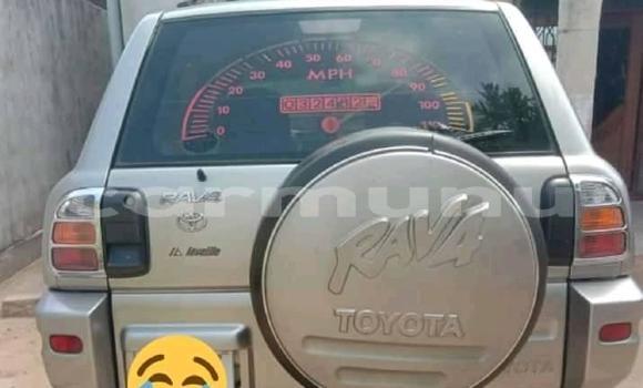 Acheter Occasion Voiture Toyota RAV4 Gris à Brazzaville, Commune de Brazzaville Acheter Occasion Voiture Toyota RAV4 Gris à Brazzaville, Commune de Brazzaville