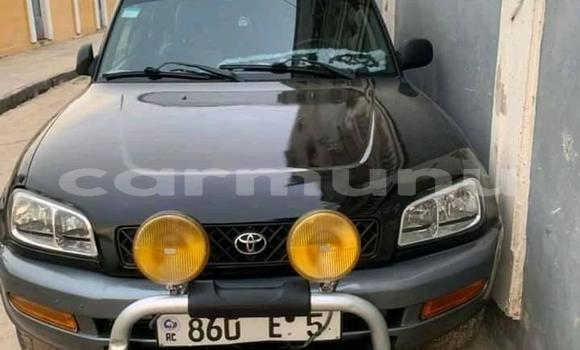 Acheter Occasion Voiture Toyota RAV4 Noir à Brazzaville, Commune de Brazzaville Acheter Occasion Voiture Toyota RAV4 Noir à Brazzaville, Commune de Brazzaville