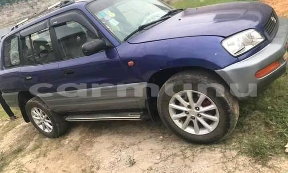 Acheter Occasion Voiture Toyota RAV4 Bleu à Brazzaville, Commune de Brazzaville Acheter Occasion Voiture Toyota RAV4 Bleu à Brazzaville, Commune de Brazzaville