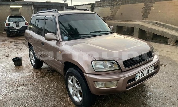 Buy Used Toyota RAV4 Brown Car in Brazzaville in Municipality of Brazzaville Buy Used Toyota RAV4 Brown Car in Brazzaville in Municipality of Brazzaville