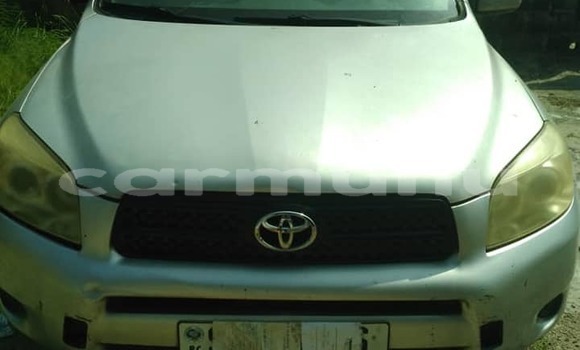 Buy Used Toyota RAV4 Silver Car in Brazzaville in Municipality of Brazzaville Buy Used Toyota RAV4 Silver Car in Brazzaville in Municipality of Brazzaville
