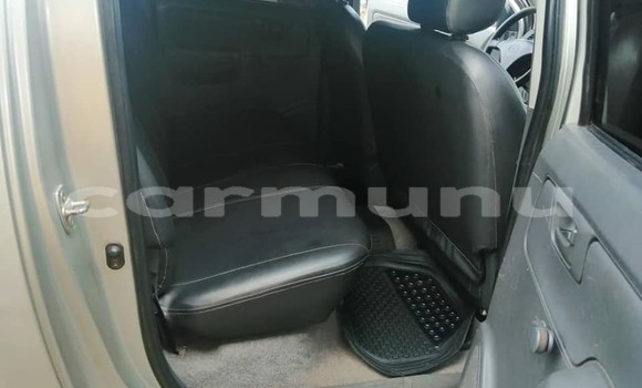 Acheter Occasion Voiture Toyota Hilux Gris à Brazzaville, Commune de Brazzaville Acheter Occasion Voiture Toyota Hilux Gris à Brazzaville, Commune de Brazzaville